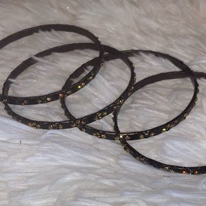Set of 4 bangle bracelets